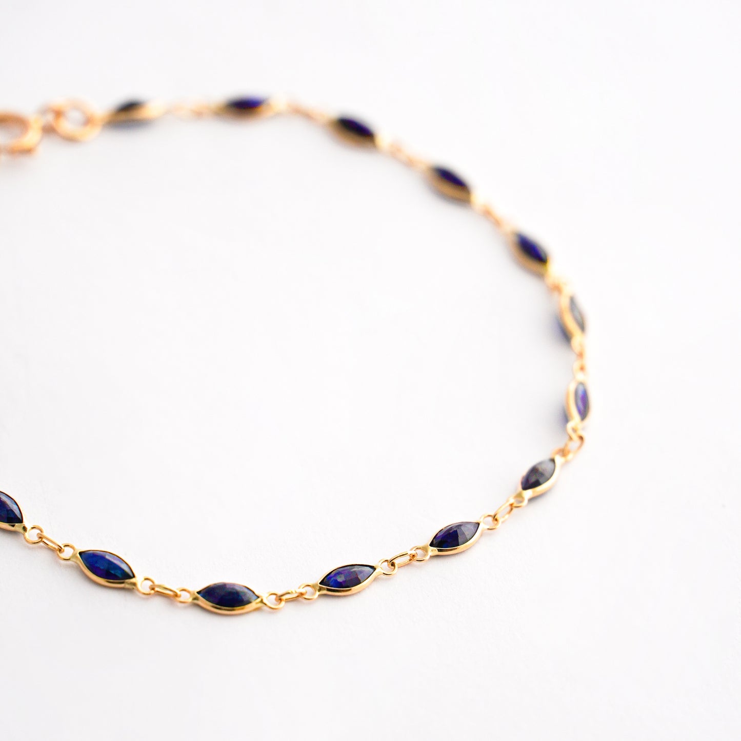 Pulsera Marquise Zafiros en Oro 18K Amarillo