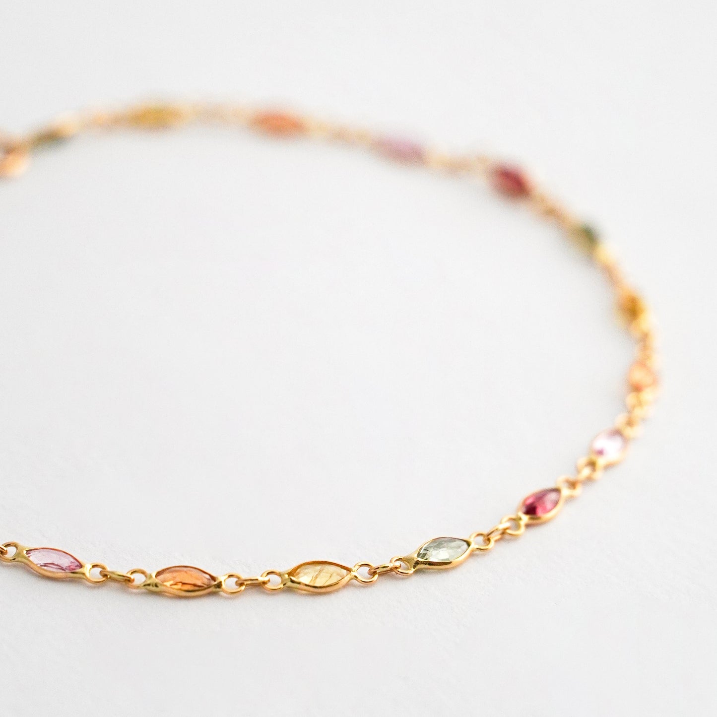 Pulsera Marquise Fancy Zafiros en Oro 18K Amarillo