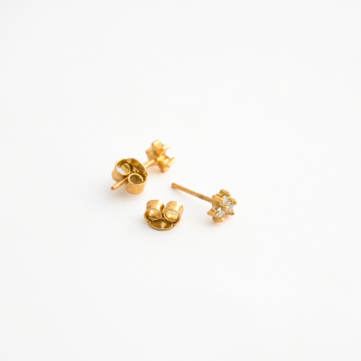 Aretes Trébol de Luz en Oro 18K