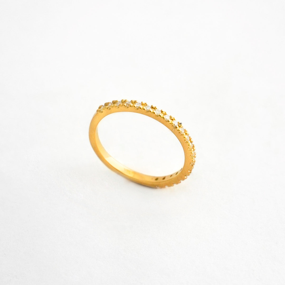 Anillo Cintillo Riviere 20 diamantes naturales en Oro 18K