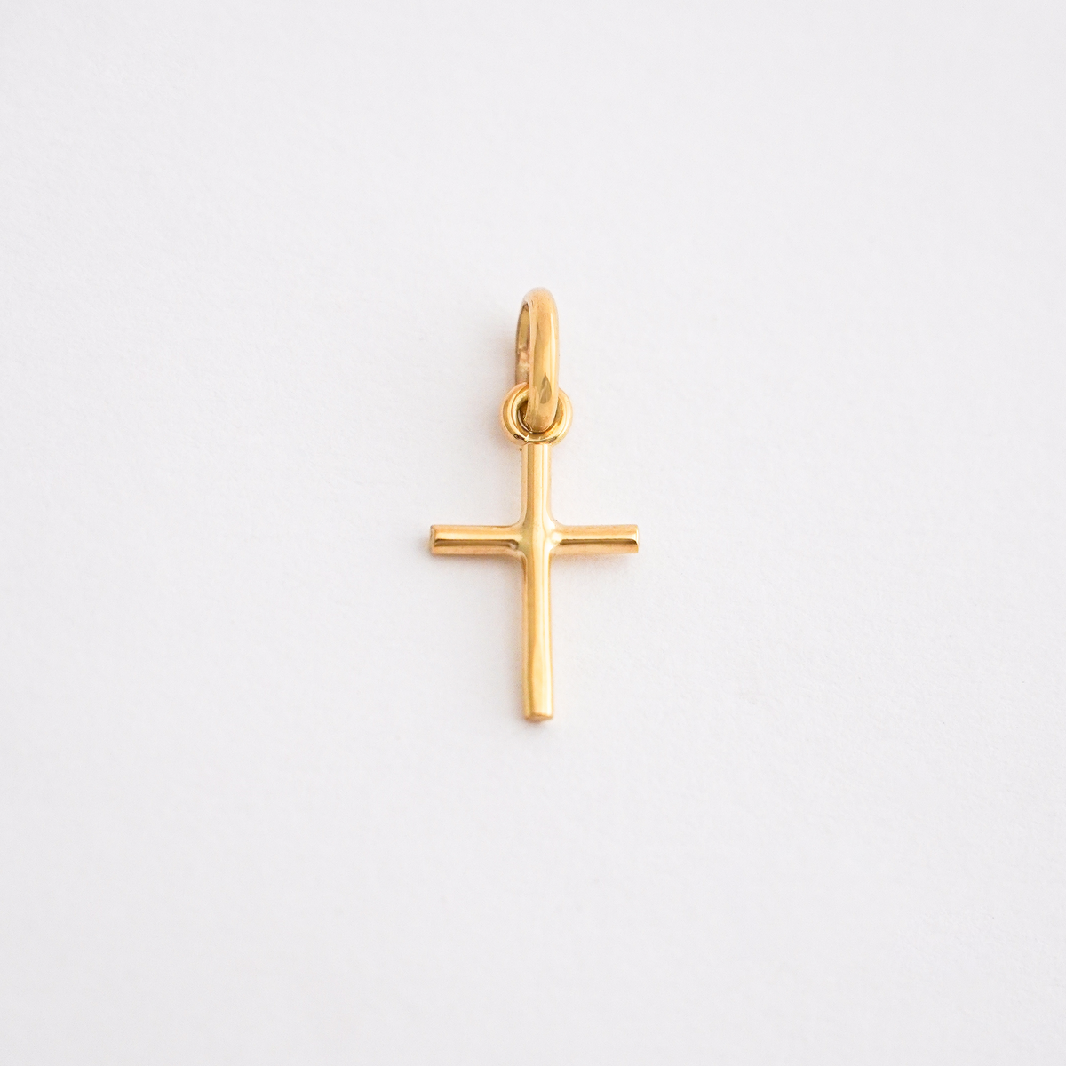 Dije Cruz Mini Oro 18K