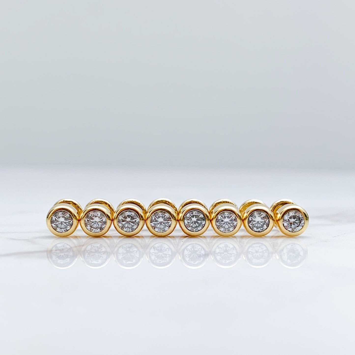 Aretes de bebé Oro18k Circón Brillante bicelado